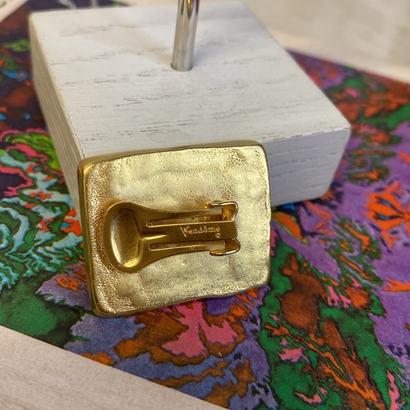 Vendome Enamel Clip-on Earrings - Picture 3 of 3